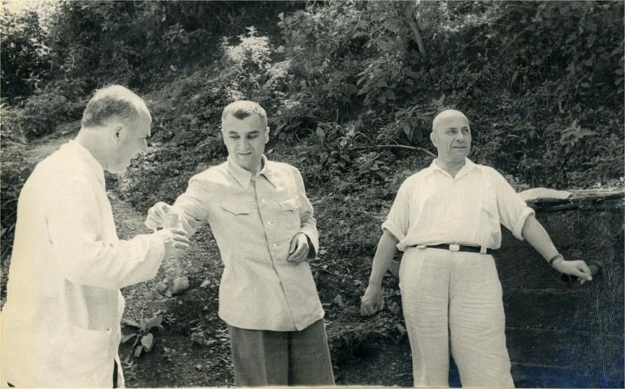 უხილავი ისტორიის კვალდაკვალ